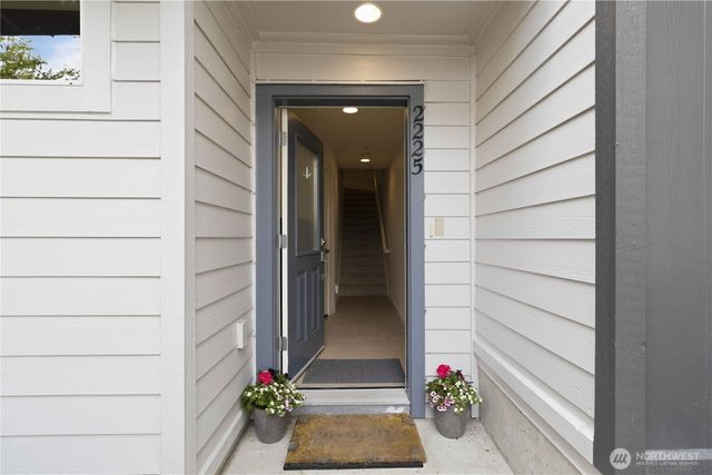2225 NW Moraine Place, Issaquah, WA 98027