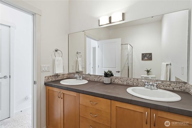 2225 NW Moraine Place, Issaquah, WA 98027
