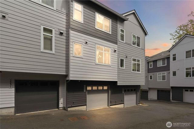 2225 NW Moraine Place, Issaquah, WA 98027