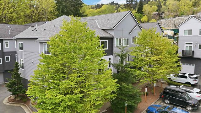 2225 NW Moraine Place, Issaquah, WA 98027