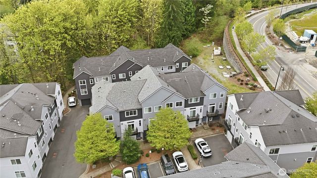 2225 NW Moraine Place, Issaquah, WA 98027