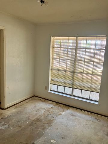 3327 Warwick Drive, Shreveport, LA 71118