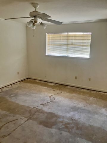 3327 Warwick Drive, Shreveport, LA 71118