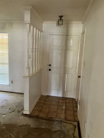 3327 Warwick Drive, Shreveport, LA 71118