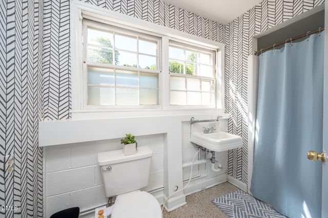 2700 Princeton Avenue, Durham, NC 27707