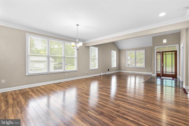 8024 SOLLEY RD, Glen Burnie, MD 21060
