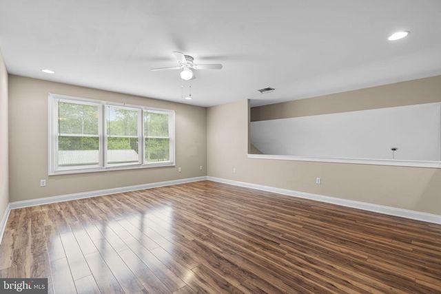 8024 SOLLEY RD, Glen Burnie, MD 21060