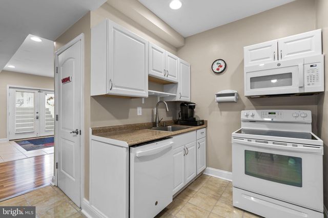 8024 SOLLEY RD, Glen Burnie, MD 21060