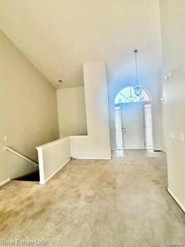 830 Woodhaven, Walled Lake, MI 48390