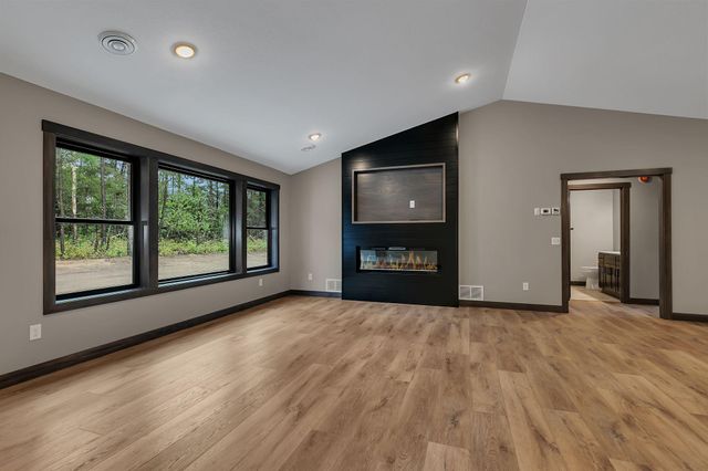 11940 Fiber Drive, Baxter, MN 56425