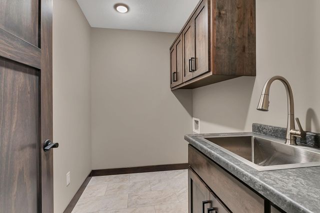 11940 Fiber Drive, Baxter, MN 56425