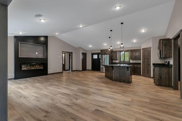 11940 Fiber Drive, Baxter, MN 56425