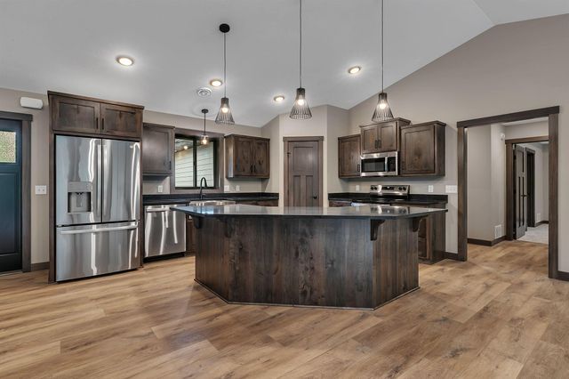 11940 Fiber Drive, Baxter, MN 56425