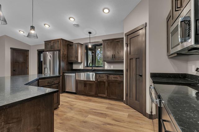 11940 Fiber Drive, Baxter, MN 56425