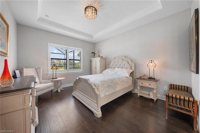 9811 Everglades DR, Naples, FL 34120