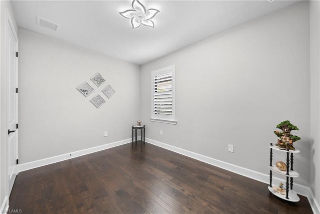 9811 Everglades DR, Naples, FL 34120