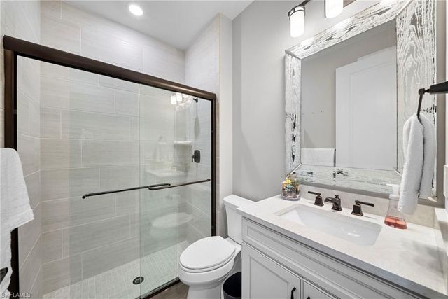 9811 Everglades DR, Naples, FL 34120
