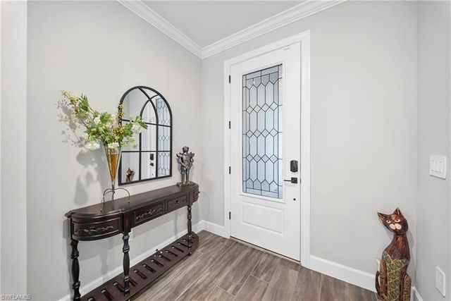 9811 Everglades DR, Naples, FL 34120