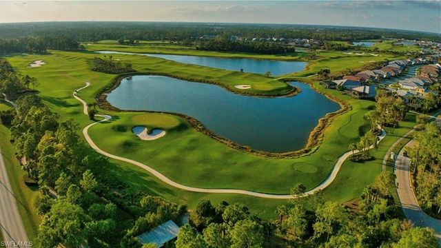 9811 Everglades DR, Naples, FL 34120