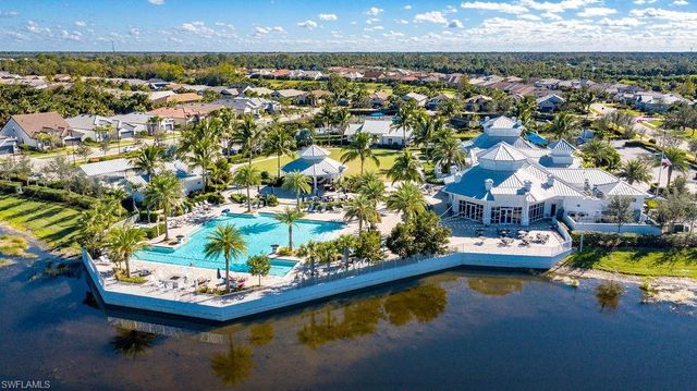 9811 Everglades DR, Naples, FL 34120