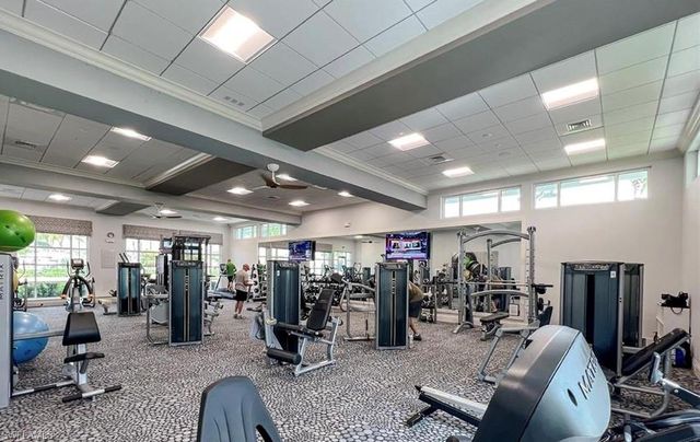 9811 Everglades DR, Naples, FL 34120