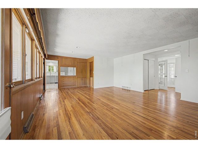 2555 Queen St, Lakewood, CO 80215