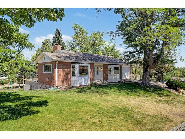 2555 Queen St, Lakewood, CO 80215