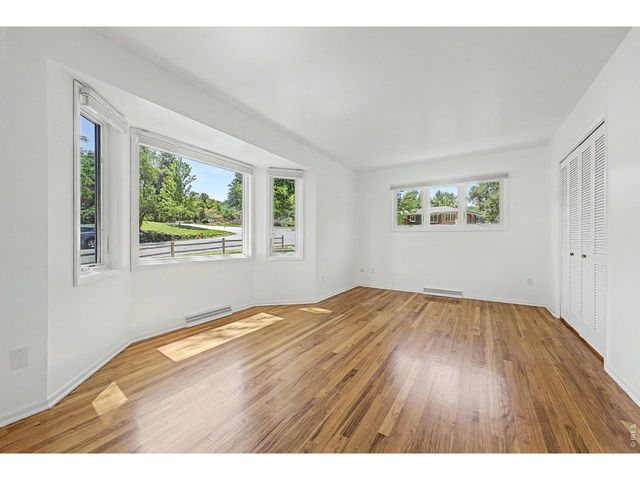 2555 Queen St, Lakewood, CO 80215