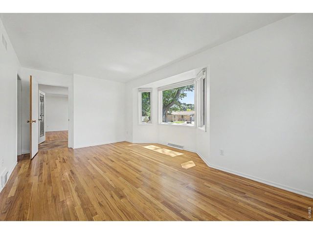 2555 Queen St, Lakewood, CO 80215