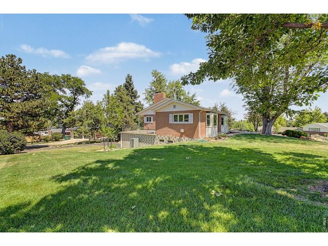 2555 Queen St, Lakewood, CO 80215