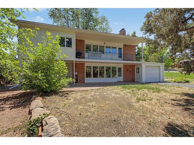2555 Queen St, Lakewood, CO 80215