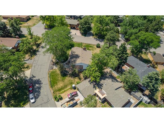 2555 Queen St, Lakewood, CO 80215
