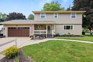 300 W Chicago Street, Stoughton, WI 53589