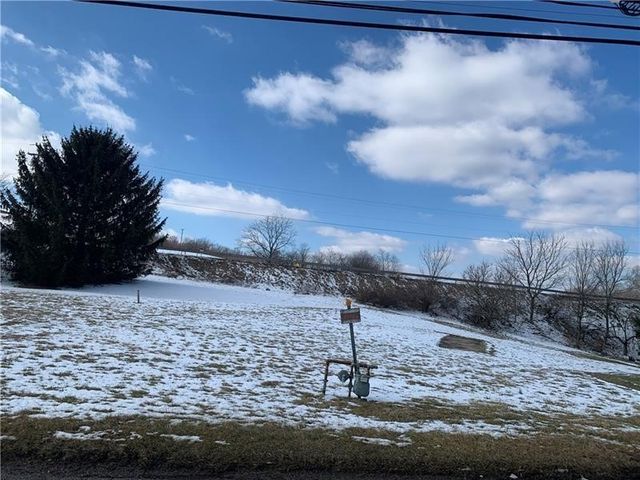 290 Freeport Road, Delmont, PA 15626