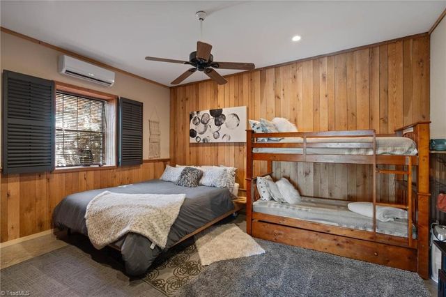 3086 Summit Road, Purlear, NC 28665