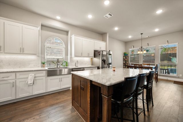 9913 Villa Verde Drive, Fort Worth, TX 76179