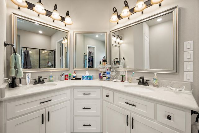 9913 Villa Verde Drive, Fort Worth, TX 76179