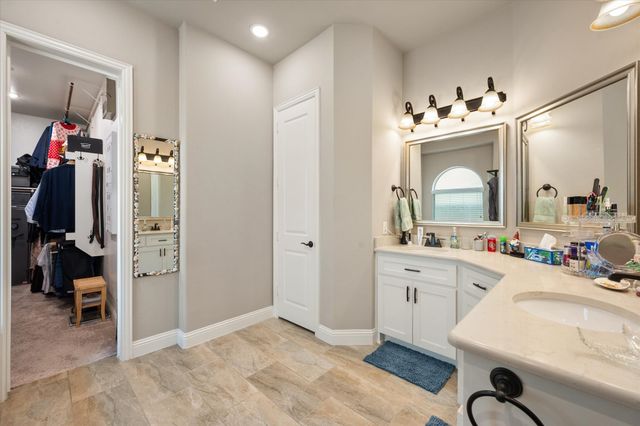 9913 Villa Verde Drive, Fort Worth, TX 76179