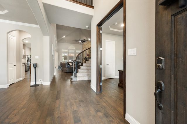 9913 Villa Verde Drive, Fort Worth, TX 76179
