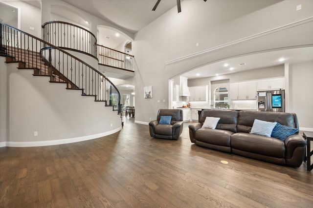 9913 Villa Verde Drive, Fort Worth, TX 76179