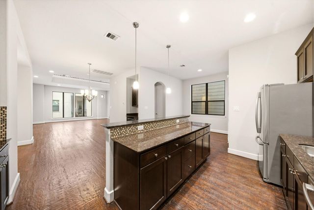 2706 Leeland Street, Houston, TX 77003