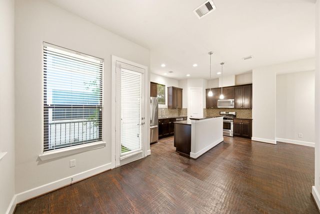 2706 Leeland Street, Houston, TX 77003