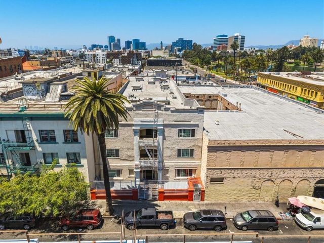 711 S Westlake Avenue, Los Angeles, CA 90057