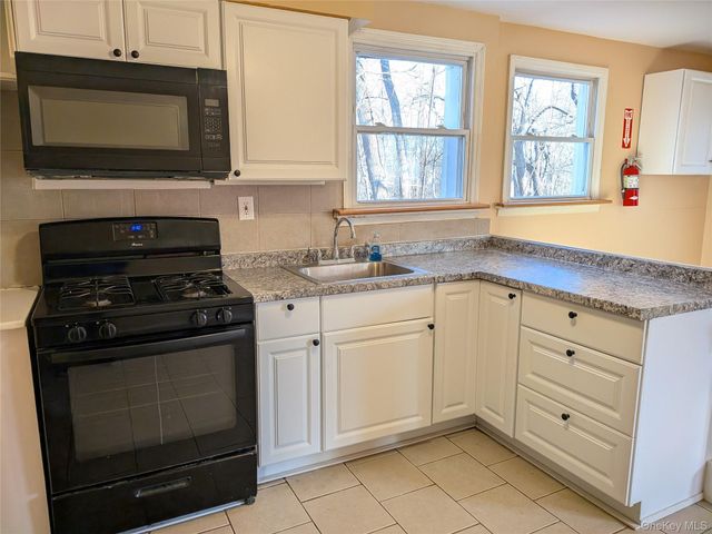 1521 Route 208 3, Washingtonville, NY 10992