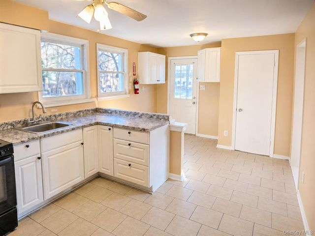 1521 Route 208 3, Washingtonville, NY 10992