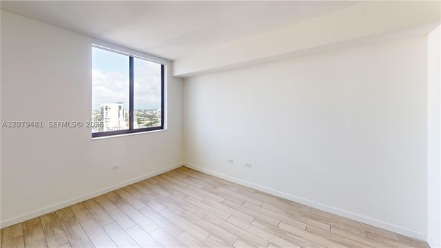 999 SW 1st Ave 2606, Miami, FL 33130