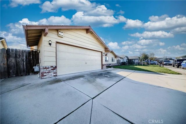 19811 Somers, Hilmar, CA 95324