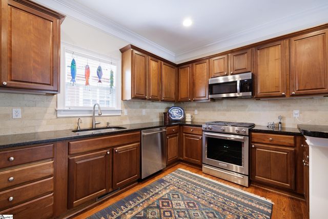 206 Ridenour Avenue, Greenville, SC 29617