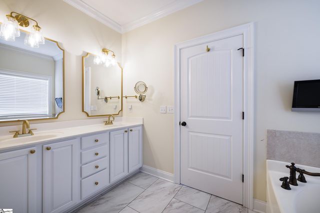 206 Ridenour Avenue, Greenville, SC 29617