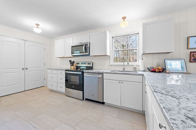 4606 Overlake, Northport, AL 35473